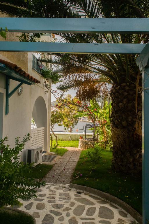 Nikis Village Poros Town エクステリア 写真